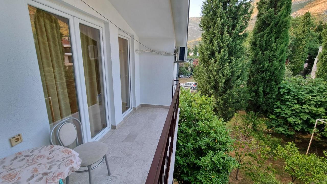 Apartment Folic Sutomore Zewnętrze zdjęcie