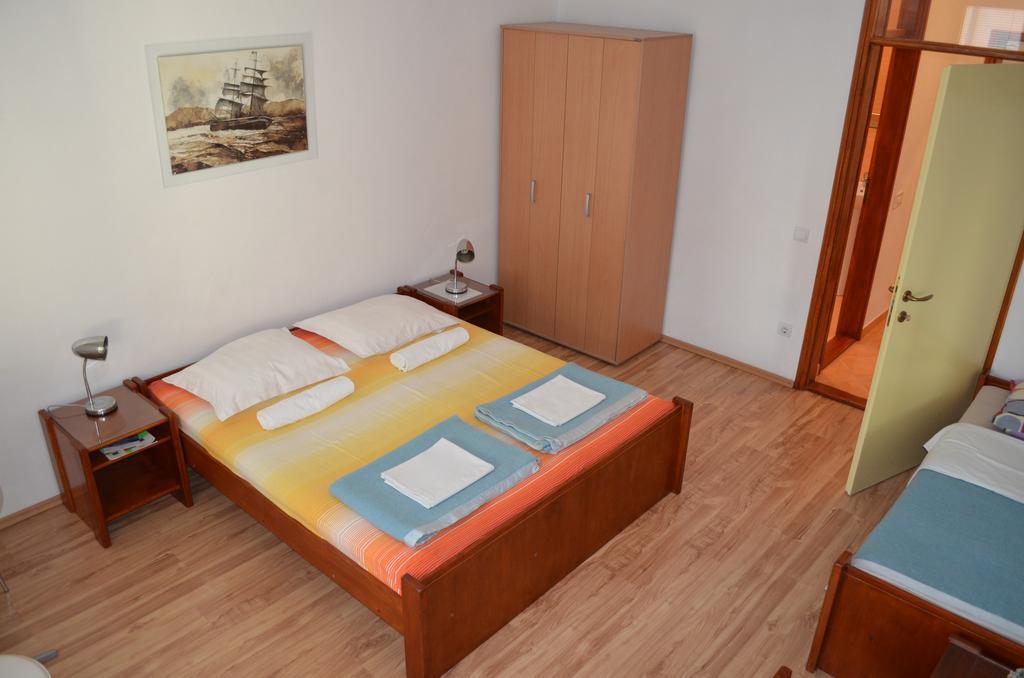 Apartment Folic Sutomore Zewnętrze zdjęcie